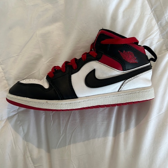 Nike Air Jordan’s - Size 3 (big kid) - Picture 2 of 8